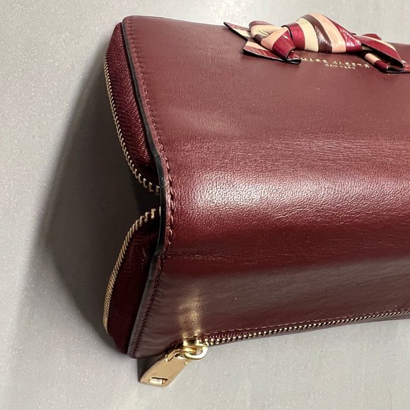 MARC JACOBS - BOW RUBINO - WRIST PHONE WALLET - BURGUNDY / WINE - Picture 4 of 7